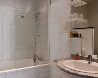 Hotel Cote Patio - Nimes - Bathroom