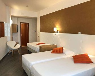 Hotel Europa - Padua - Habitación