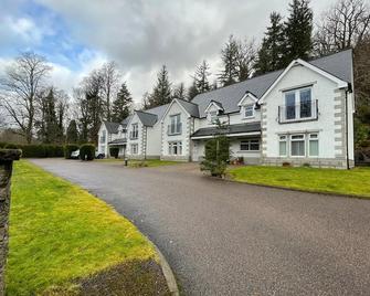 2 River Court, Invergarry - Invergarry - Building