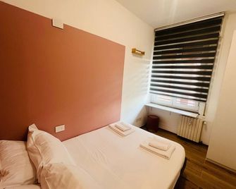 Appartamento Medaglie D'oro - Bolonia - Habitación