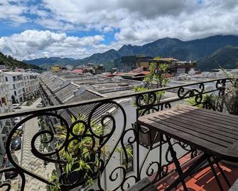 Sapa Centre Hotel - Sa Pá - Ban công