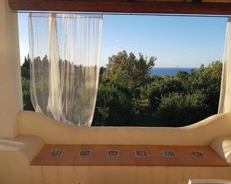 Terre e Torri Country Resort - Lascari - Balcón