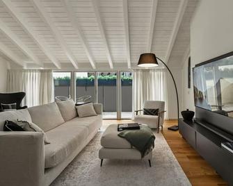 The Como City Golden Loft by Aura Luxury Collection - Como - Huiskamer