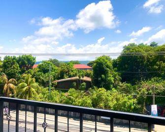 Auberge Petit Hotel - San Juan - Balcon