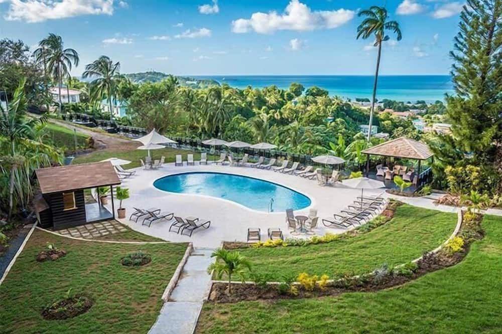 2 Units | Ultimate Relaxation with Scenic Views & Beach Access in St. Lucia - Castries - Pool