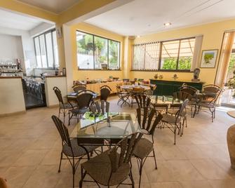 Residence Hotel Baia Portinenti - Lipari - Restaurante