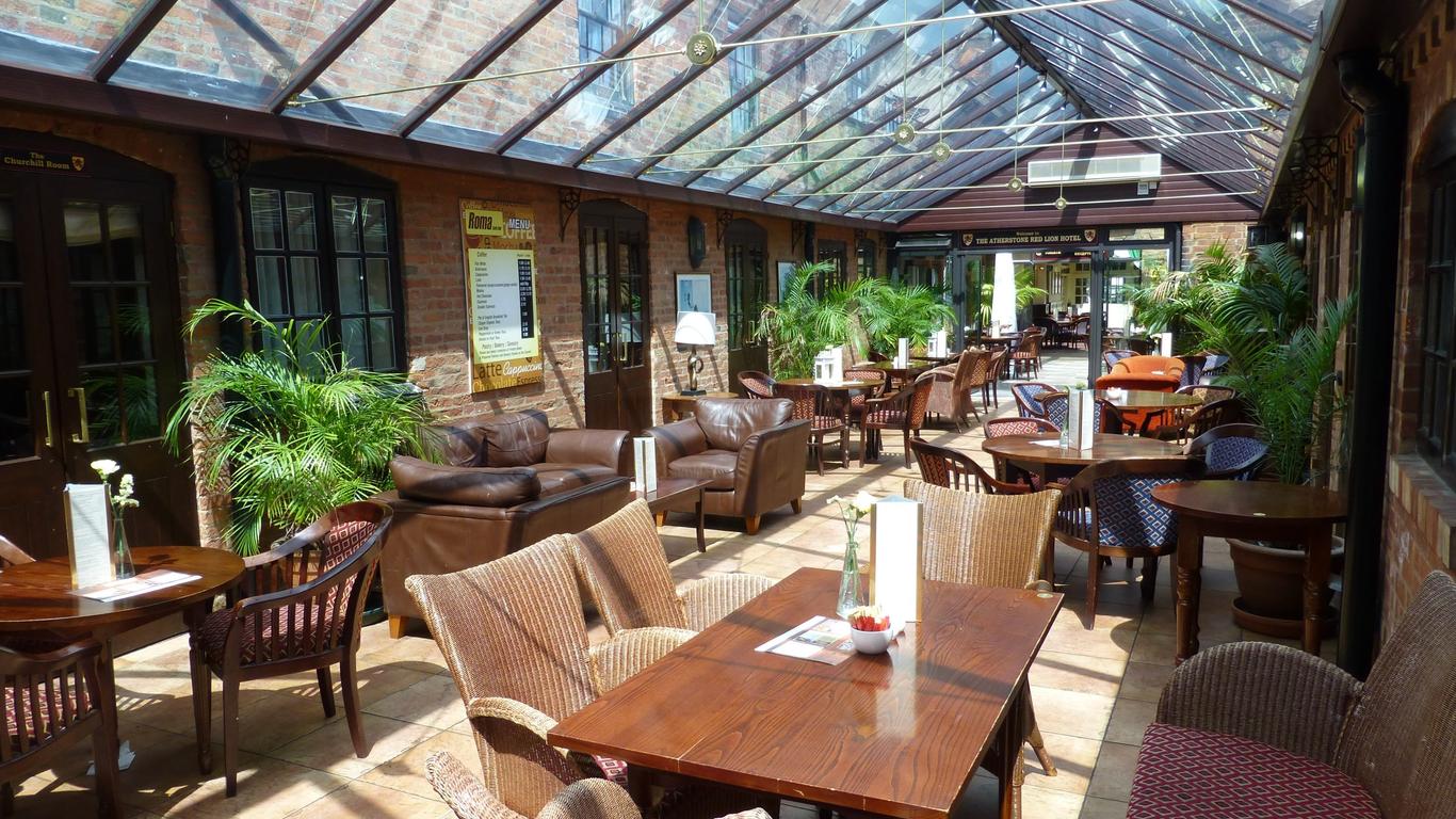 فندق ذي أثيرستون رد لايون