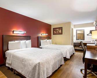 Red Roof Inn Plus+ Statesville - Statesville - Bedroom