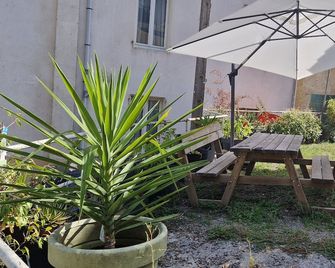 Le Faubourg - Figeac - Patio