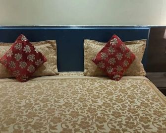 Hotel Zaika Darbhanga - Darbhanga - Bedroom