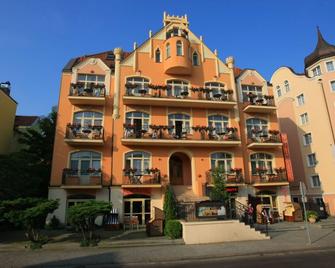 H Villa Herkules - Świnoujście - Building