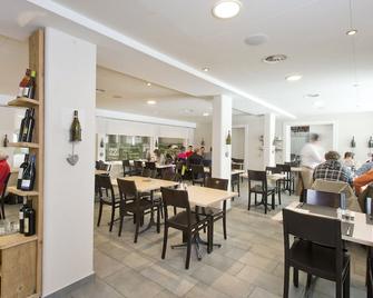 Hotel Sportcenter Fünf Dörfer - Untervaz - Restaurant