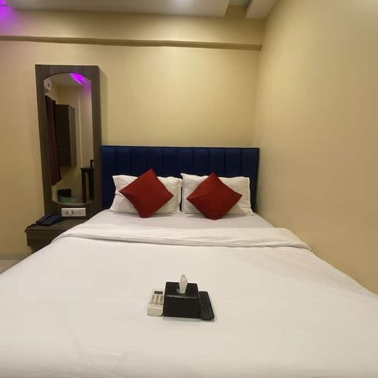 Hotel Royal Grand - Near Mumbai International Airport image 1