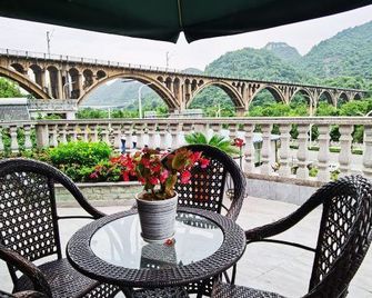 Wetland Hotel Guiyang - Guiyang - Balcone