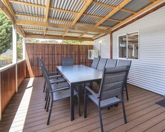 Riverscape Cottage No.5 - Riverscape - unit 5 with views over the Blackwood River and cosy fire place - Augusta - Balcony