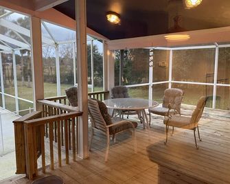 Dream Catcher Cottages @ Sweetwater Creek - Jacksonville - Patio