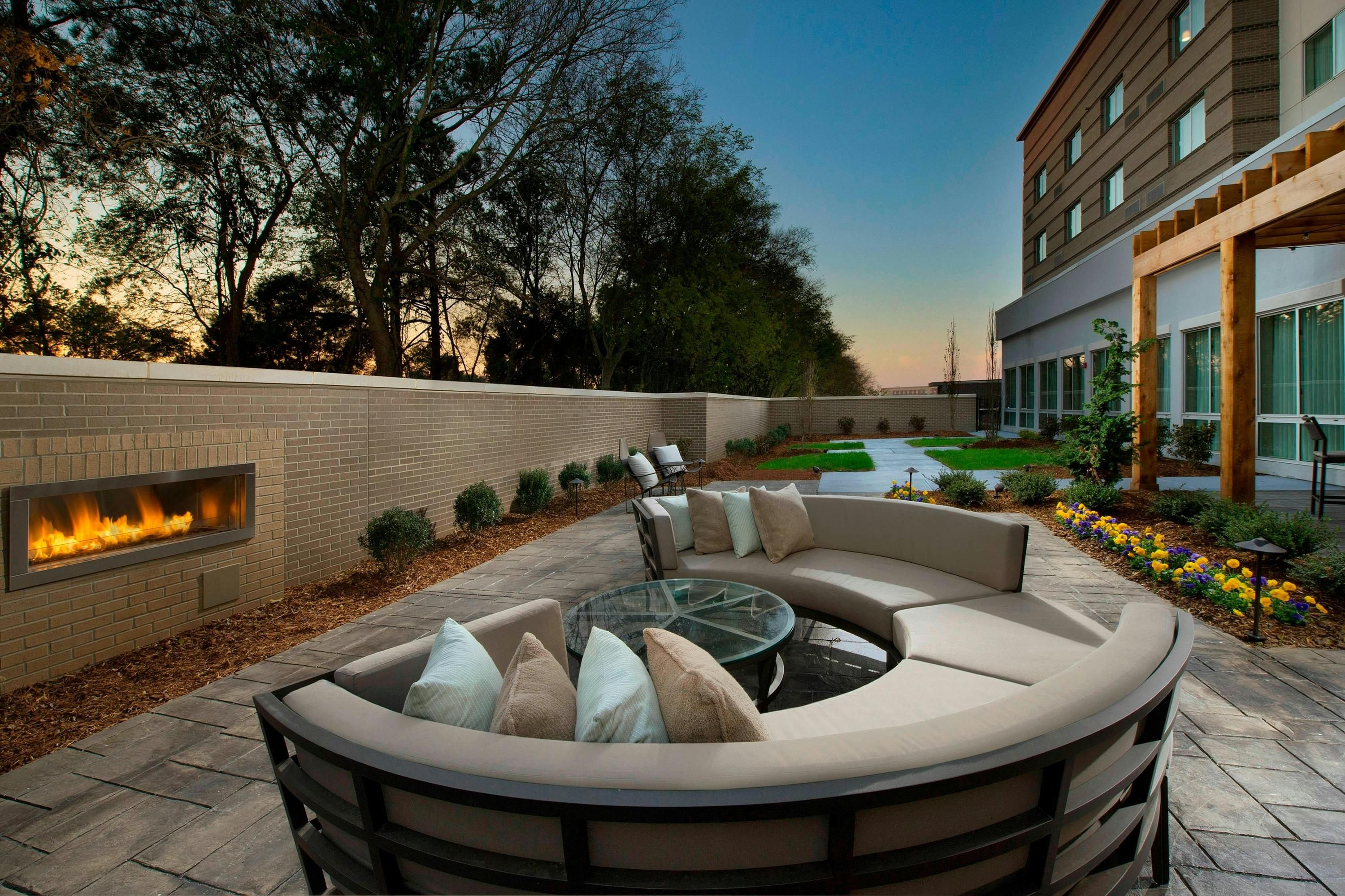 Courtyard by MarriottNashville SE/Murfreesboro - מרפריסבורו - מרפסת