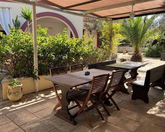 B&B Santa Venardia - Gallipoli - Patio