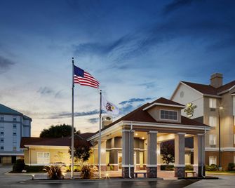 Homewood Suites by Hilton Champaign-Urbana - Champaign - Building