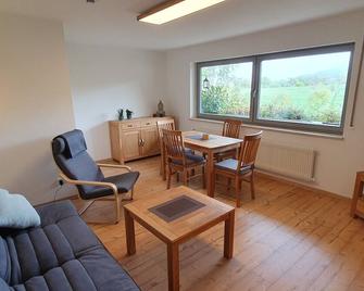 Apartment zur Gurgel 63sqm with terrace - Erzgrube - Sala de estar