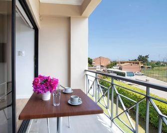 Ipsos Holidays - Ipsos - Balcón