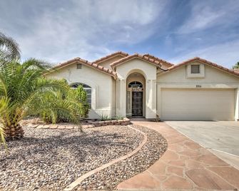 Quiet, Cute, Clean Home in South Phoenix/Ahwatukee - Phoenix - Bangunan