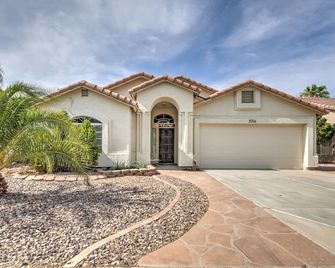 Quiet, Cute, Clean Home in South Phoenix/Ahwatukee - פיניקס - בניין