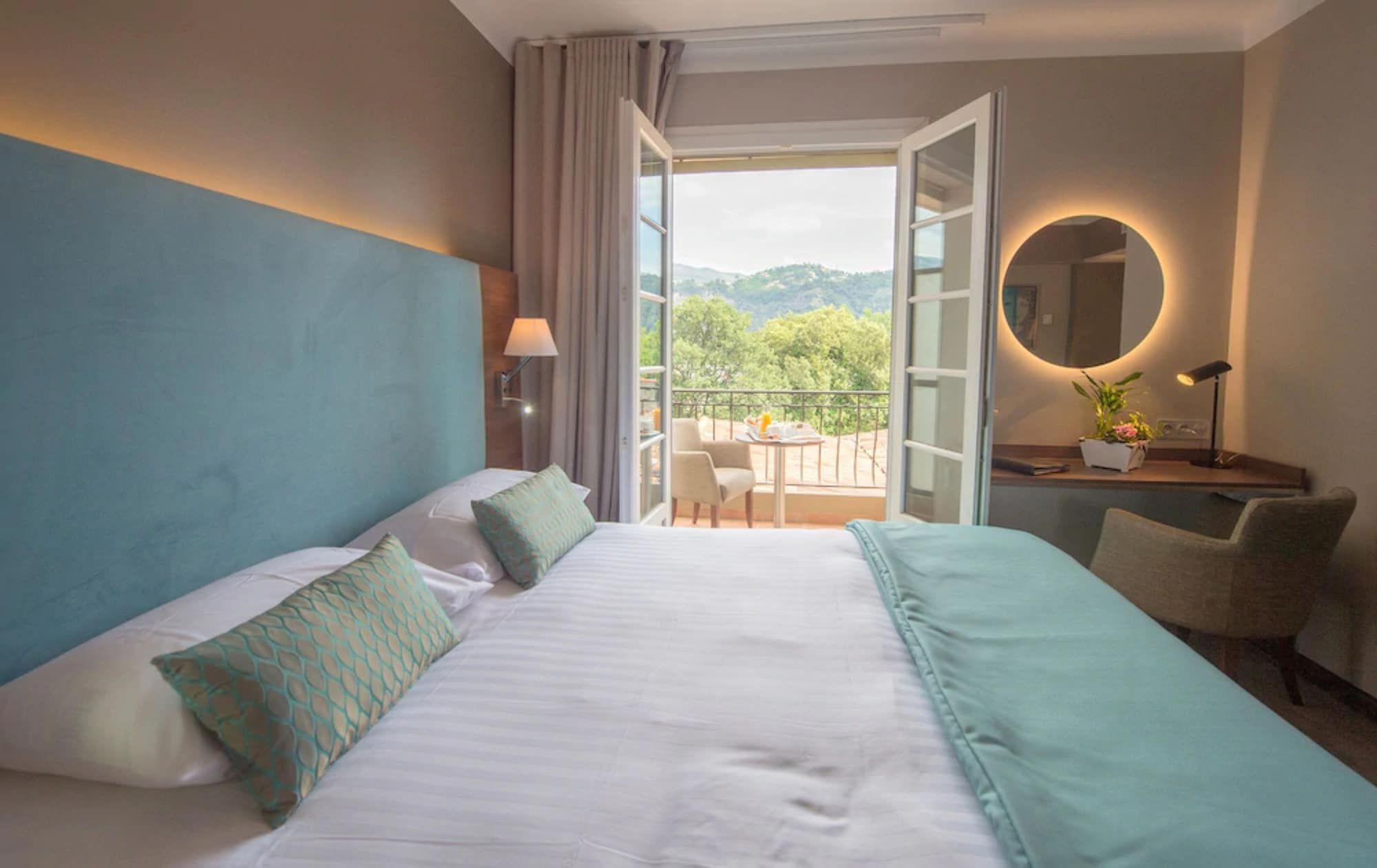 Hotel Lou Castelet - Carros - Habitación