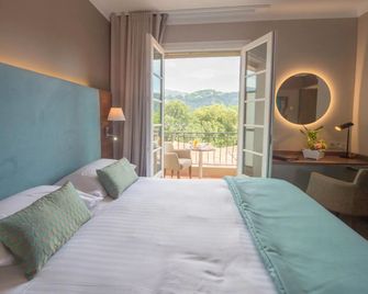 Hotel Lou Castelet - Carros - Habitación