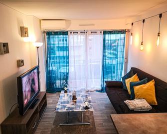Léman Holidays - Le Blue Sky - Sciez - Living room