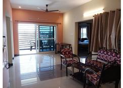Apartment D1 Spice in homestay - Coimbatore - Living room