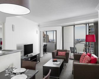 Mantra on Queen Brisbane - Brisbane - Bedroom