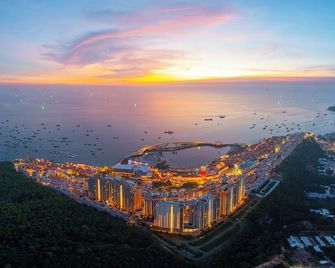 Times Corner Amalfi Hotel - Phu Quoc - Balkon