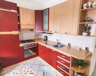 Salento Delizioso appartamento con ampia corte - Torre San Giovanni - Kitchen