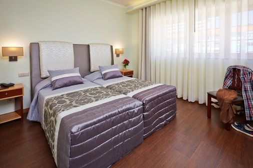 Welcome In - Suites & Hostel - Aveiro - Bedroom