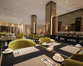 Forriz Hotel Yogyakarta - Yogyakarta - Restaurant