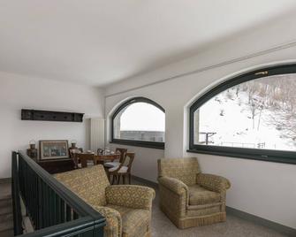 Il Larice by Wonderful Italy - Magreglio - Living room