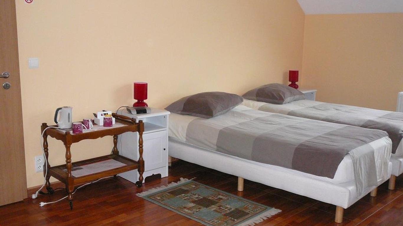 Le Bernister Bed & Breakfast
