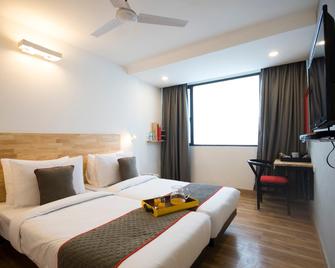 OYO Townhouse 16 International Airport - Bombay - Habitación