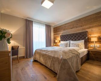 Alpines Gourmet Hotel Montanara - Flachau - Bedroom