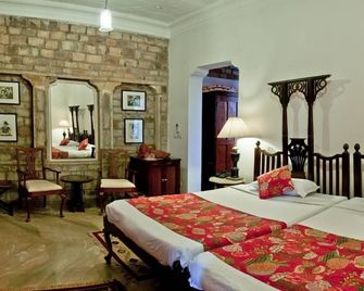 Neemrana's - Deo Bagh - Gwalior - Bedroom