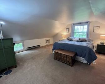 Peaceful Meadow Retreat - Granby - Bedroom