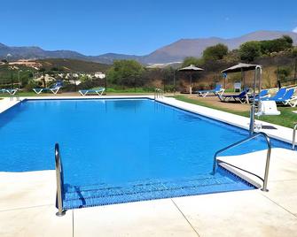 2 Bedroom Penthouse Best Sea Views - Manilva - Piscina