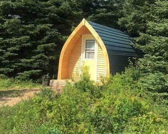 Blue Spruce Camping Pod - Ingonish