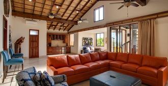 Villa Margarita at Jaguar Reef - Hopkins - Living room
