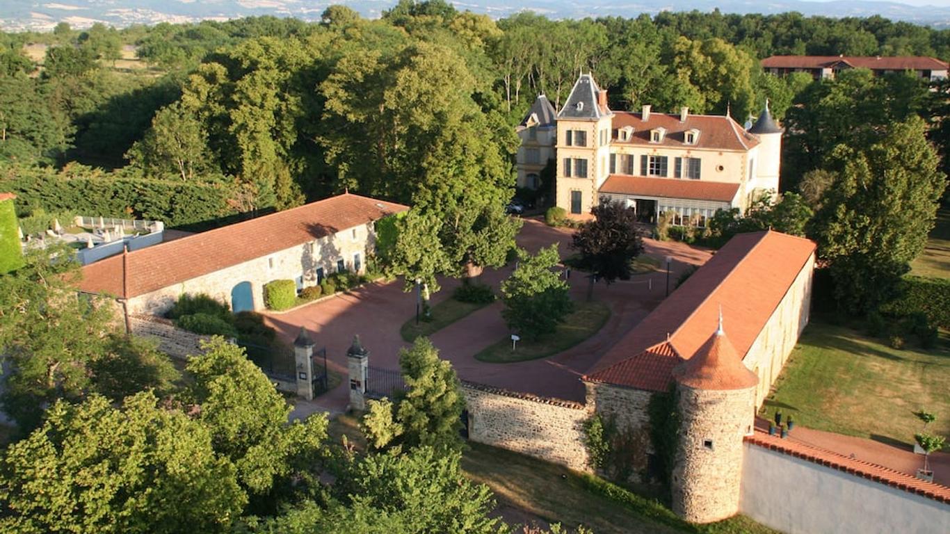 Le Chateau De Champlong