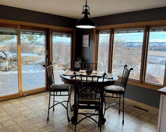 Farm Island Missouri River Views - Pierre - Dining room