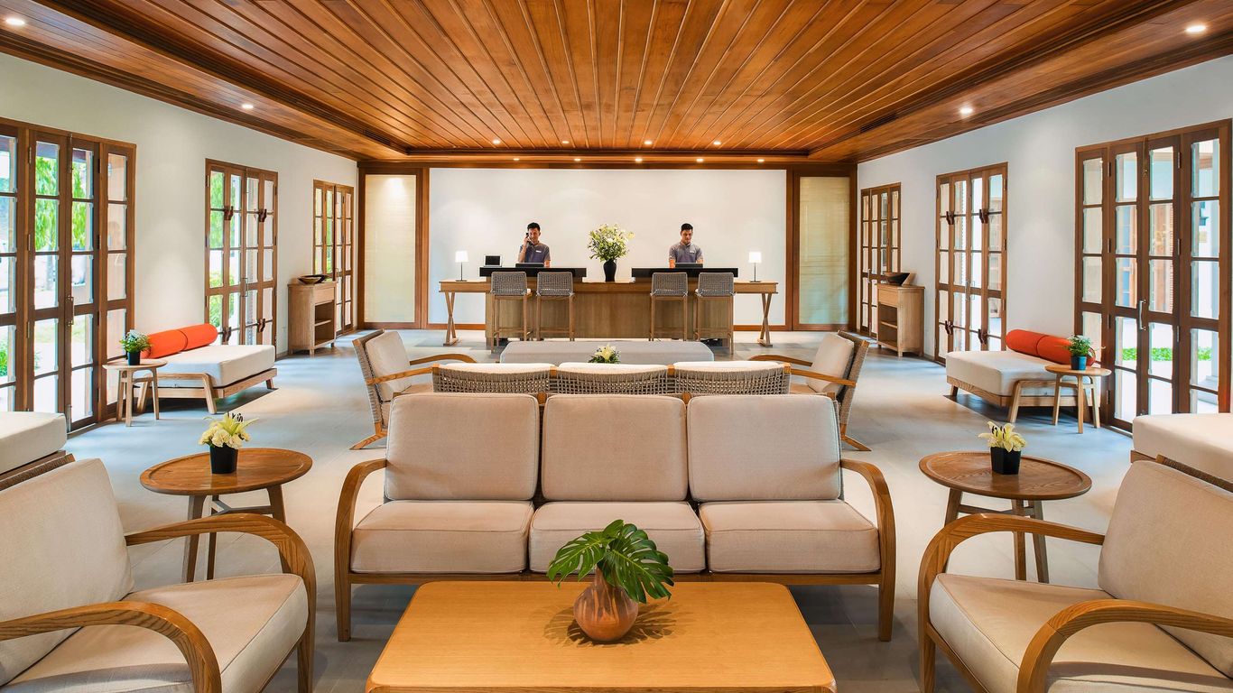 أفاني + لوانج برابانج هوتل