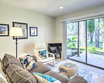 Walden Golf Course Condo Near Lake Conro - Montgomery - Living room