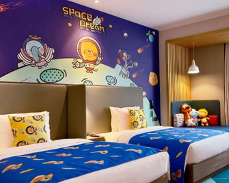 Holiday Inn Express Shanghai Kangqiao By IHG - Shanghai - Bedroom